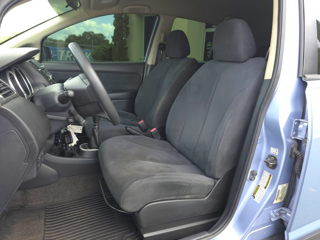 Used 2009 Nissan Versa 1.8 S FWD image 13