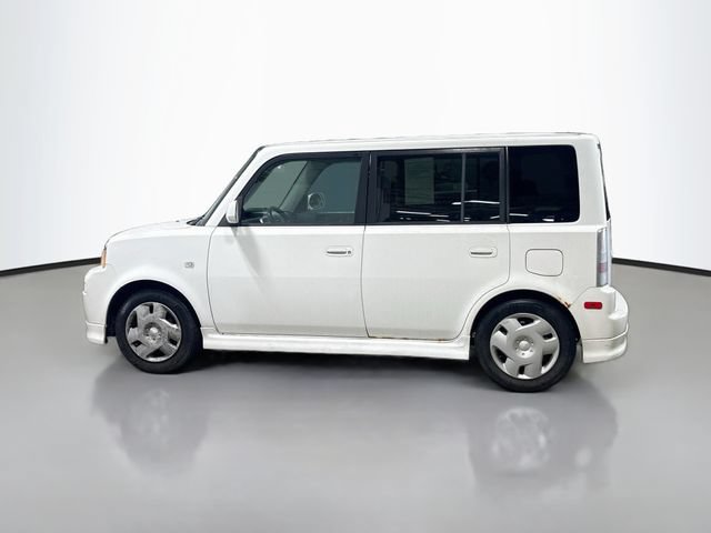 Used 2005 Scion xB FWD image 9