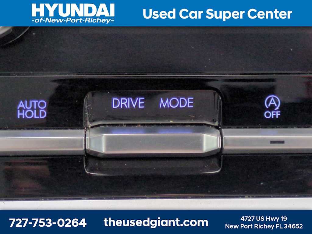 Certified 2025 Hyundai Santa Fe SEL FWD image 27