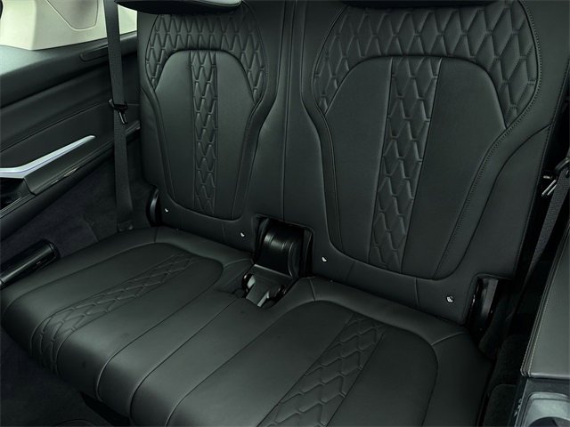 Used 2023 BMW X7 xDrive40i image 21