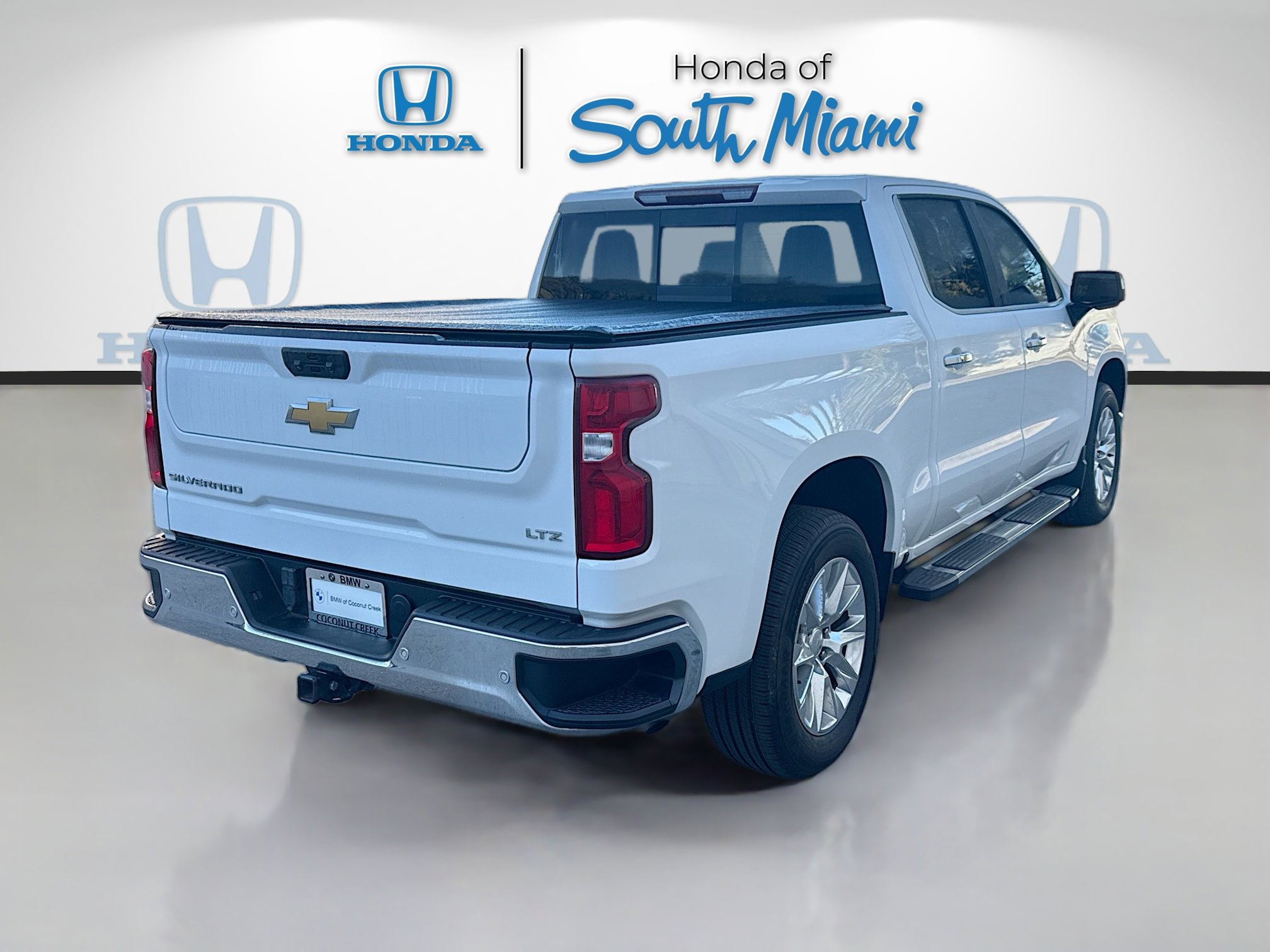 Used 2022 Chevrolet Silverado 1500 LTZ w/ LTZ Convenience Package II image 7