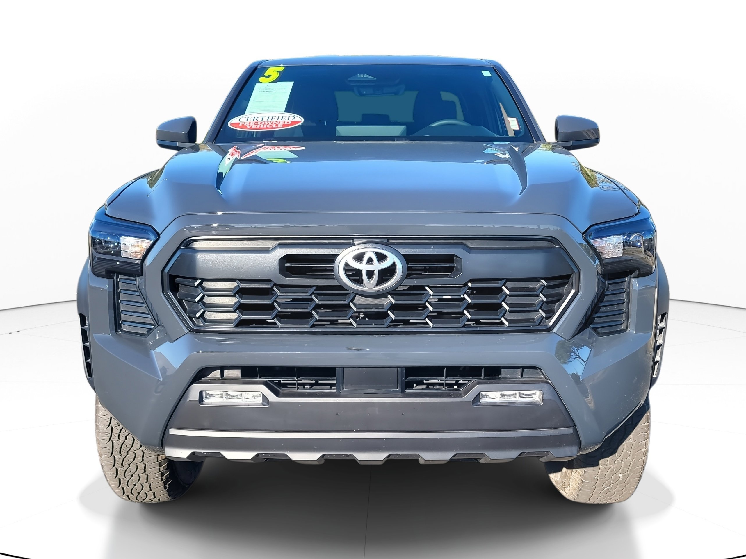 Certified 2025 Toyota Tacoma TRD Off-Road image 2
