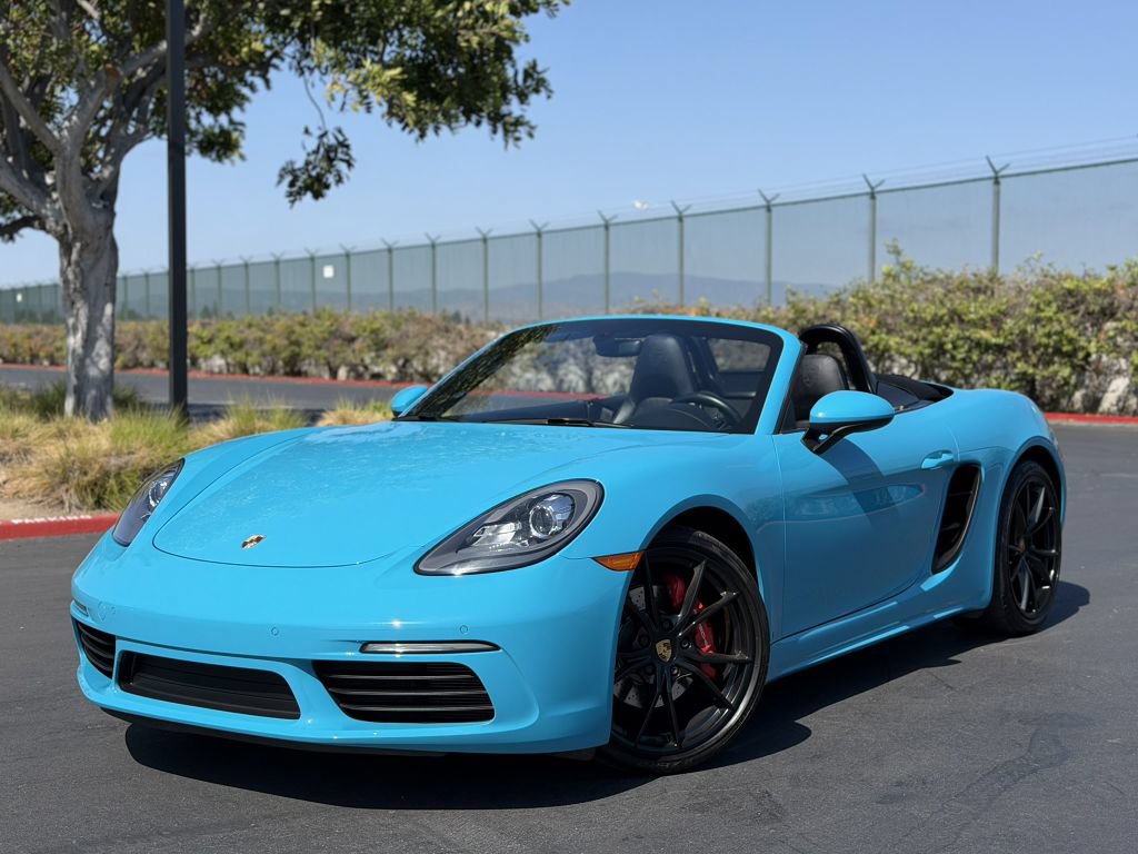 Used 2017 Porsche 718 Boxster S RWD image 13