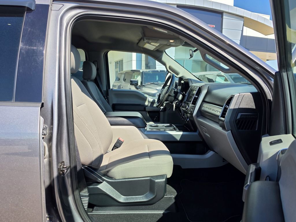 Used 2021 Ford F250 XLT w/ XLT Premium Package AWD/4WD image 28