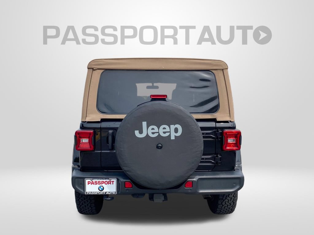 Used 2020 Jeep Wrangler Unlimited Sahara AWD/4WD image 6