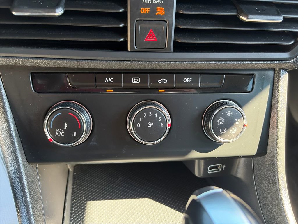 Used 2019 Volkswagen Jetta S w/ Driver Assistance Package image 23