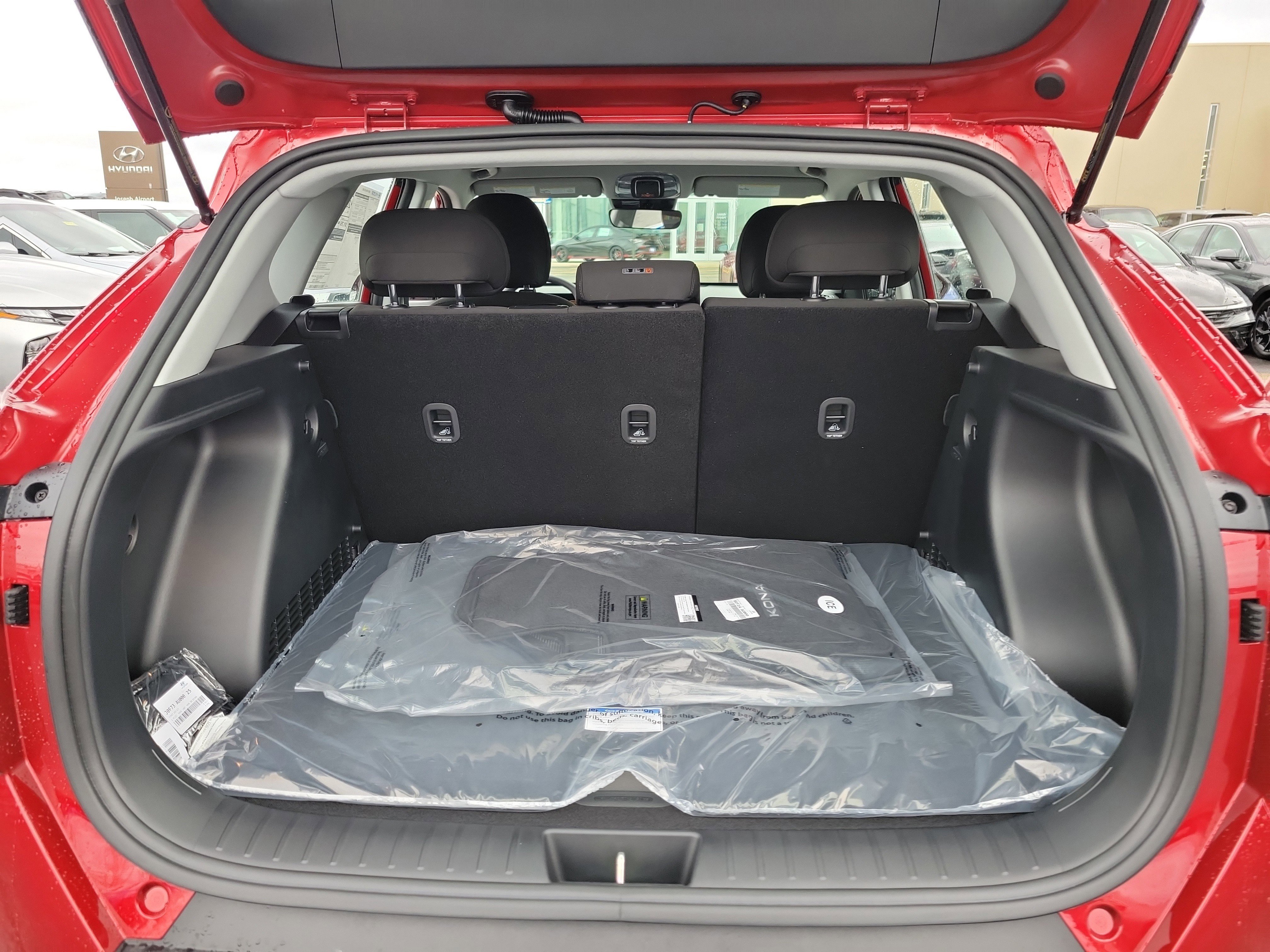 New 2026 Hyundai Kona SE image 8