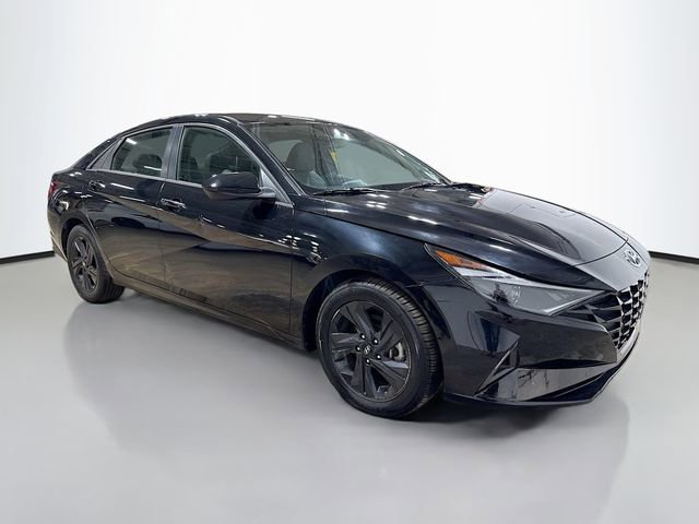 Used 2021 Hyundai Elantra SEL image 5