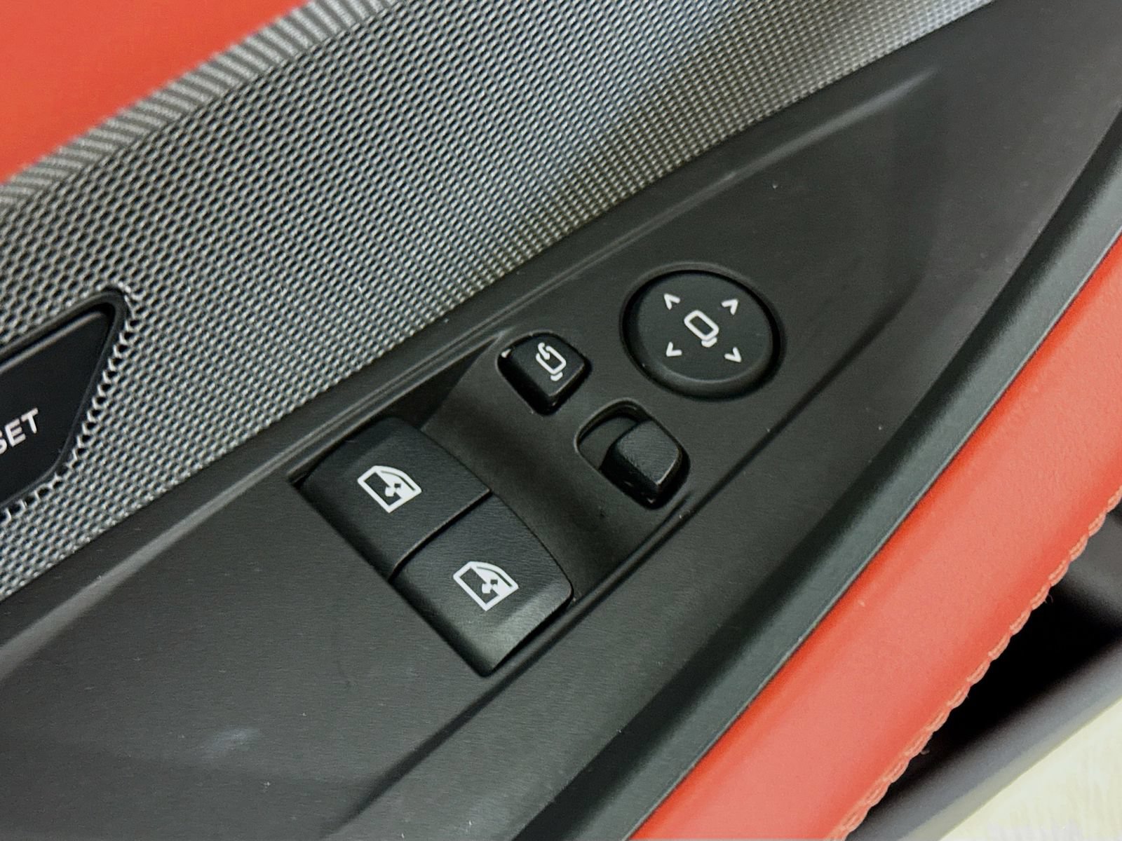Used 2023 BMW M4 xDrive Competition AWD/4WD image 18