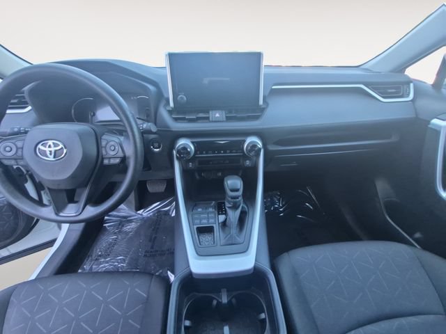 Used 2025 Toyota RAV4 XLE AWD/4WD image 10