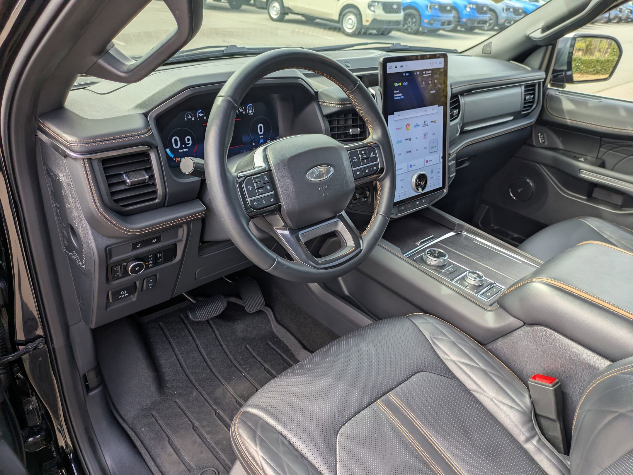Certified 2024 Ford Expedition Platinum image 14