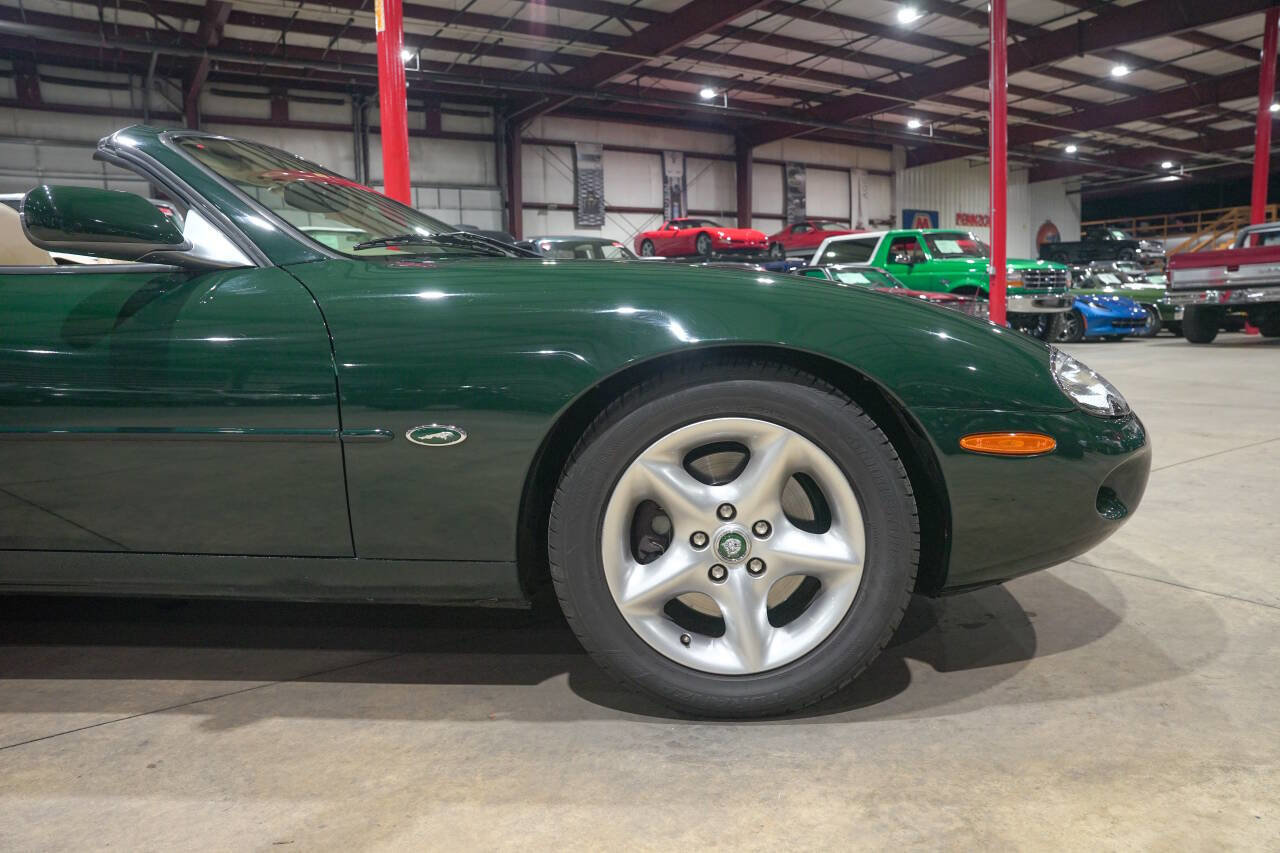 Used 2000 Jaguar XK8 Convertible RWD image 11