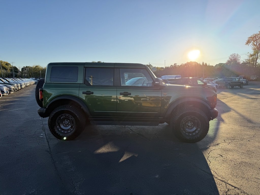 Used 2025 Ford Bronco Badlands image 6