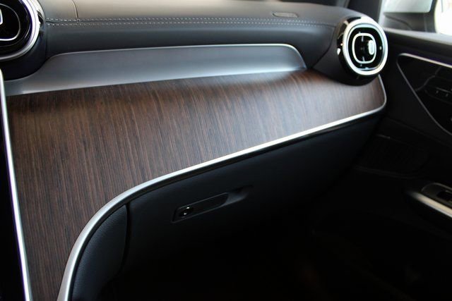 New 2025 Mercedes-Benz GLC 350e 4MATIC image 31