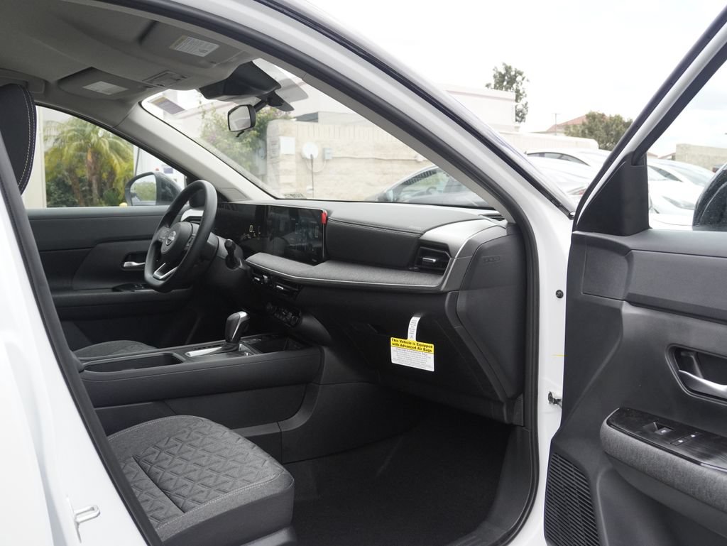 New 2026 Nissan Kicks SV FWD image 25