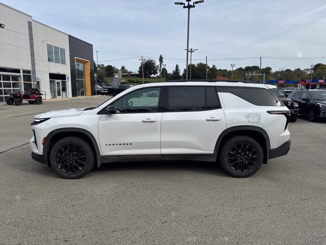 Used 2025 Chevrolet Traverse LT w/ Midnight/Sport Edition AWD/4WD image 7