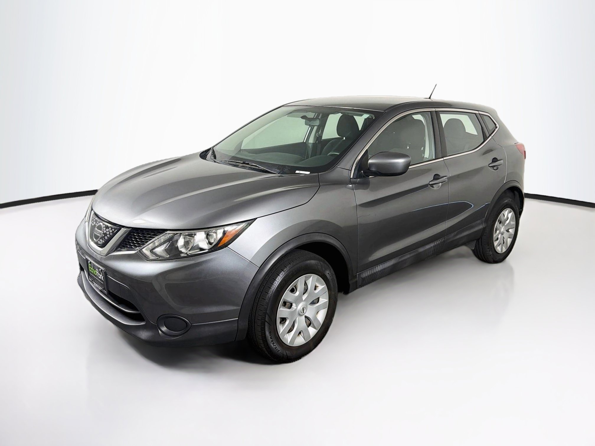 Used 2018 Nissan Rogue Sport S FWD image 3