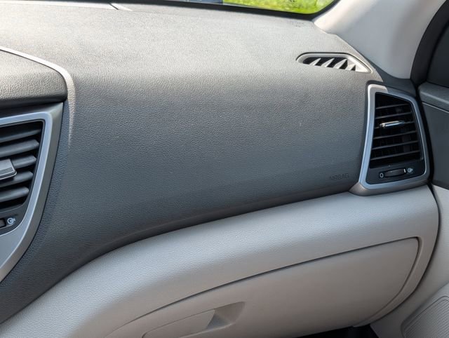Used 2016 Hyundai Tucson Sport FWD image 16