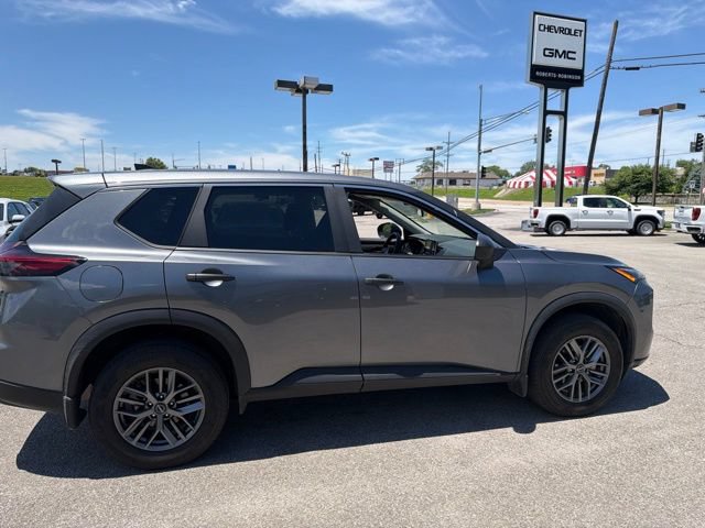 Used 2024 Nissan Rogue S AWD/4WD image 13