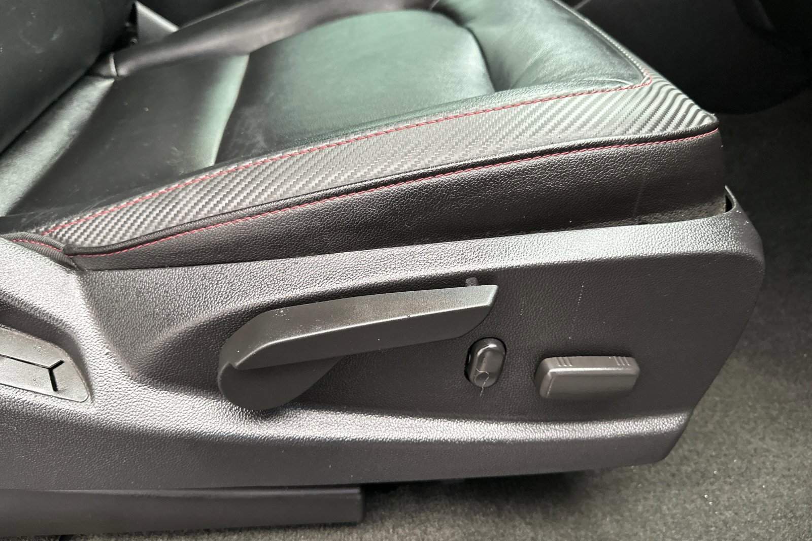 Used 2018 GMC Canyon All Terrain image 21