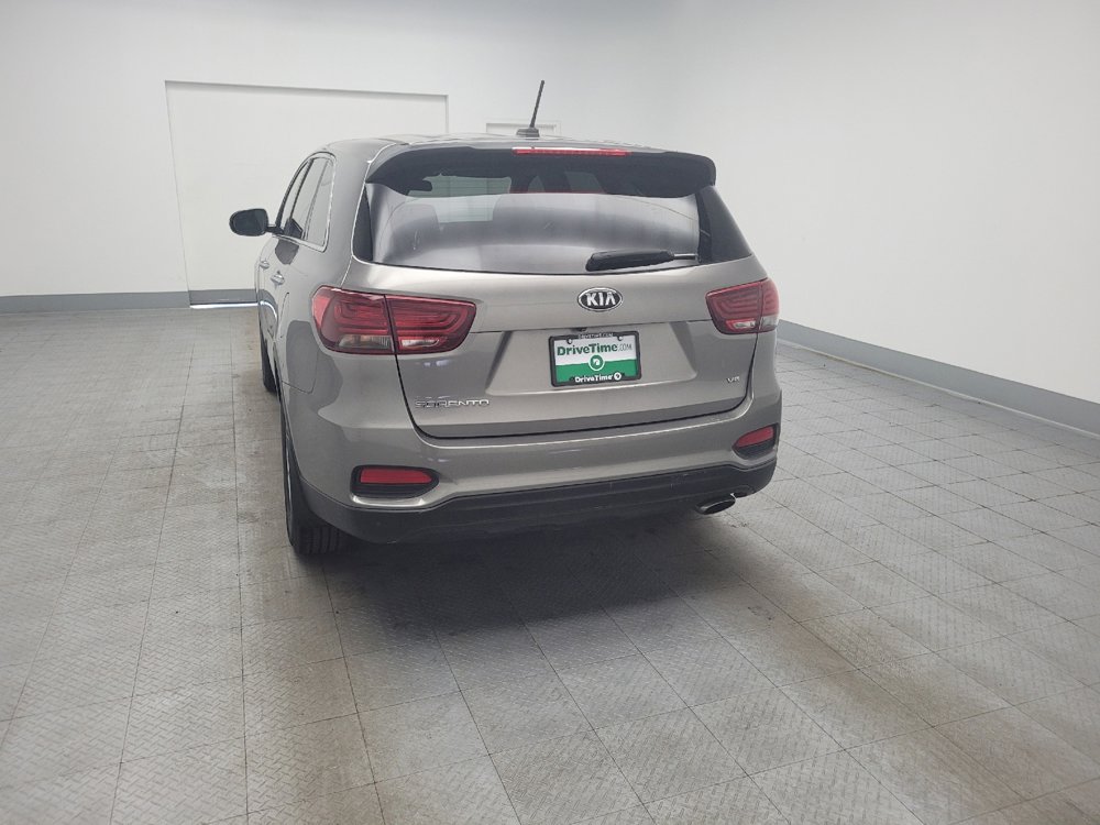 Used 2019 Kia Sorento LX image 6