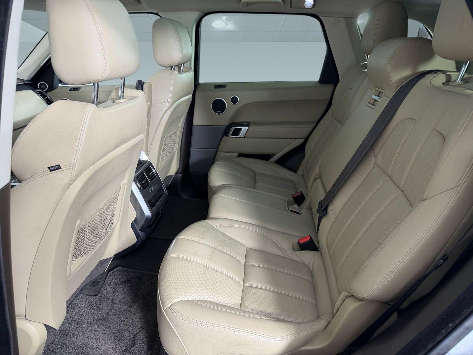 Used 2016 Land Rover Range Rover Sport SE AWD/4WD image 24