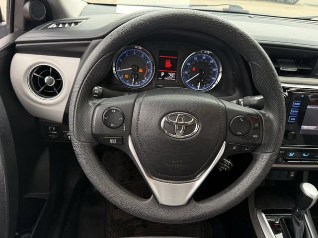 Used 2017 Toyota Corolla LE FWD image 13