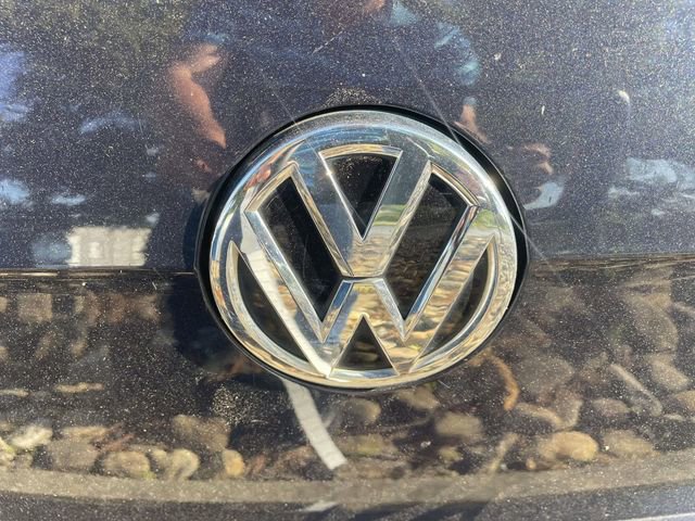 Used 2017 Volkswagen Golf S FWD image 10
