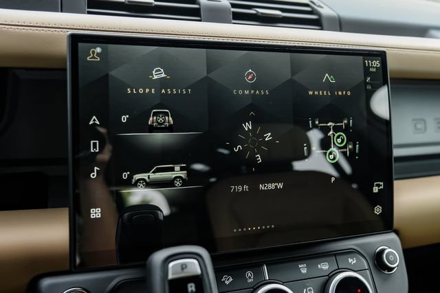 New 2026 Land Rover Defender 110 X AWD/4WD image 42