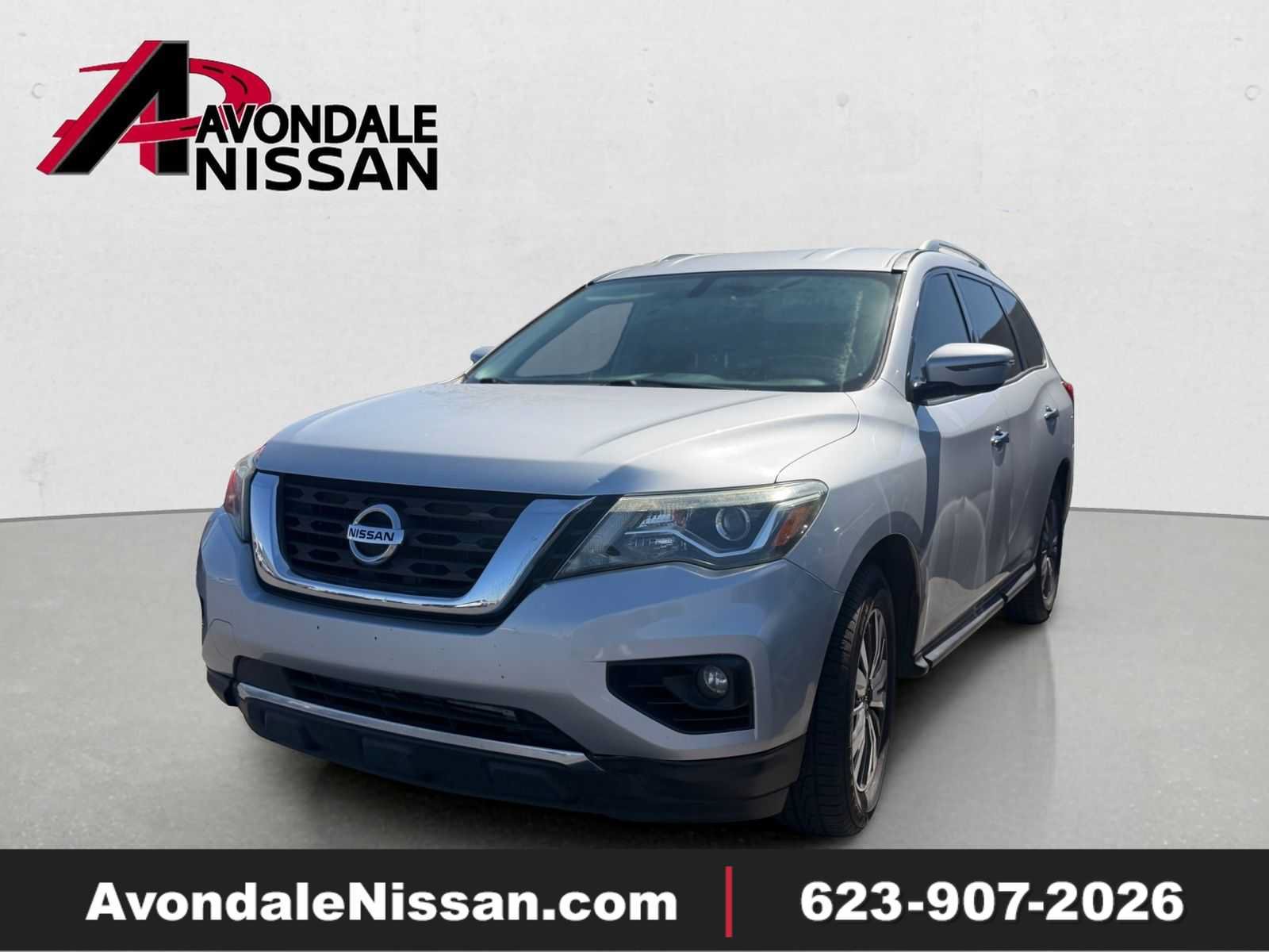 Used 2018 Nissan Pathfinder SV FWD image 1
