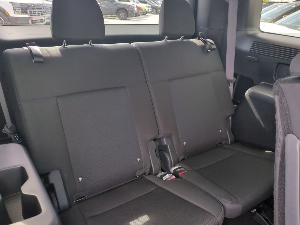 New 2026 Hyundai Santa Fe SE image 16