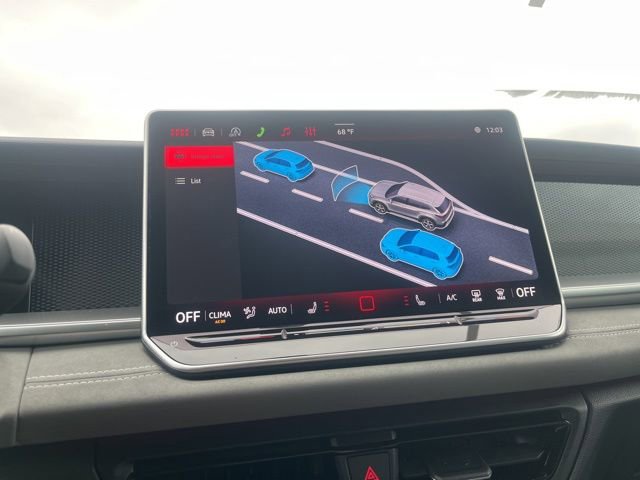 New 2026 Volkswagen Tiguan SE R-Line FWD image 17