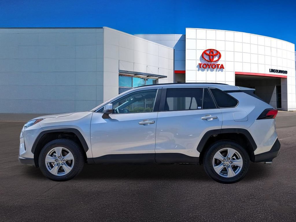 Used 2025 Toyota RAV4 XLE AWD/4WD image 13