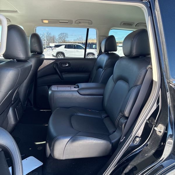 Used 2023 Nissan Armada SL w/ Captain's Chairs Package image 9