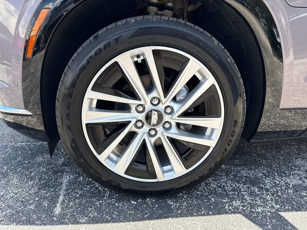 New 2026 Cadillac Vistiq Luxury image 8