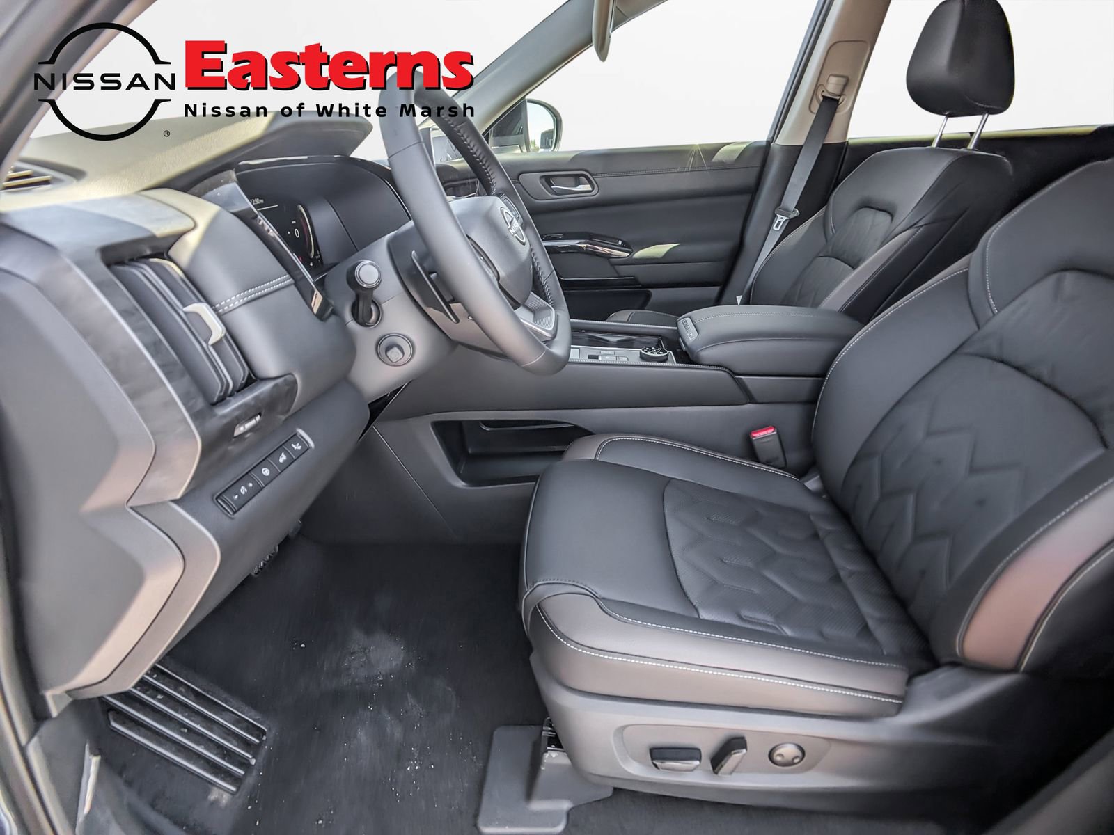 New 2026 Nissan Pathfinder Platinum image 15