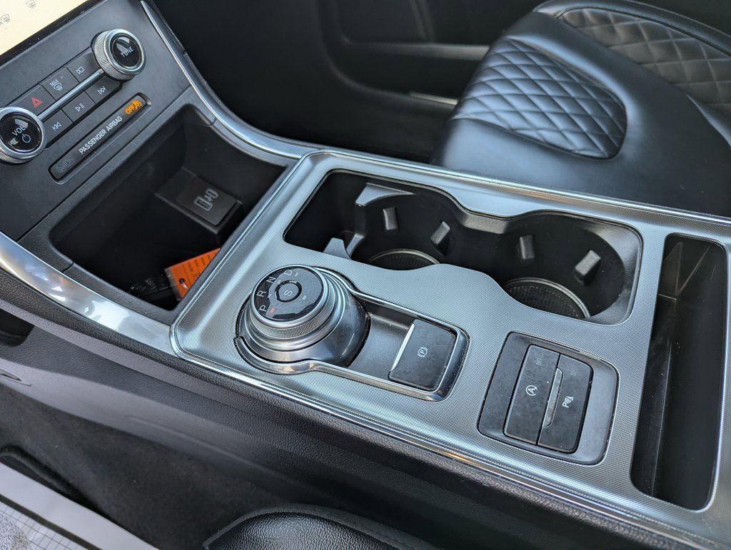 Used 2024 Ford Edge Titanium image 25