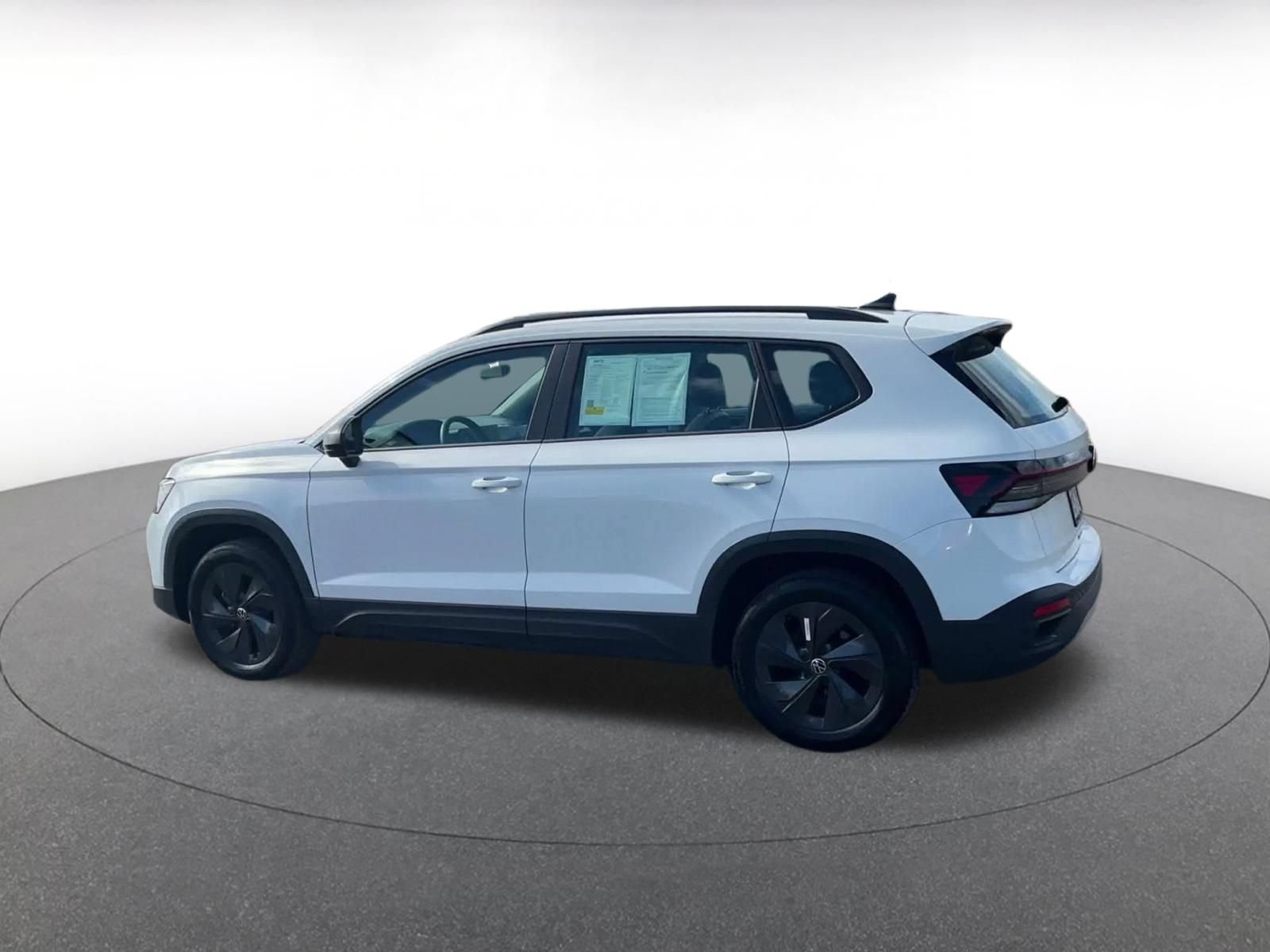 Used 2026 Volkswagen Taos S FWD image 9