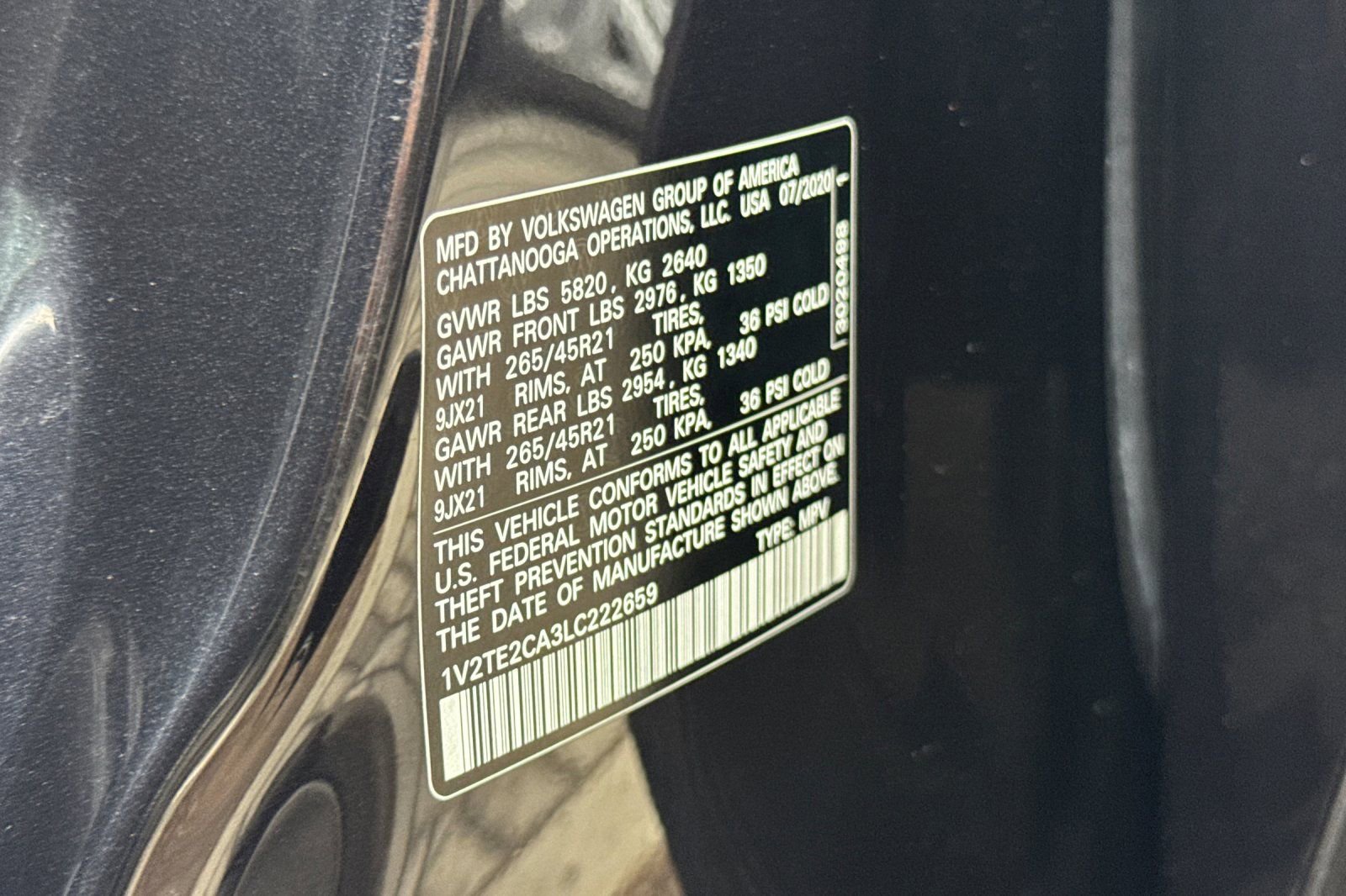 Used 2020 Volkswagen Atlas Cross Sport SEL Premium R-Line image 29