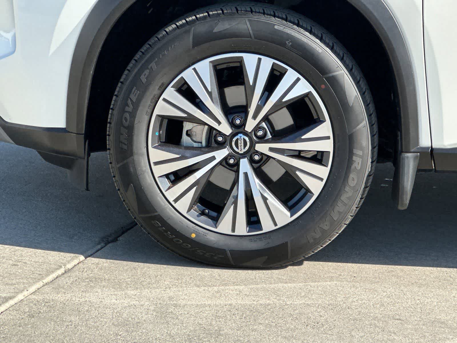 Used 2021 Nissan Rogue SV w/ Premium Package AWD/4WD image 26