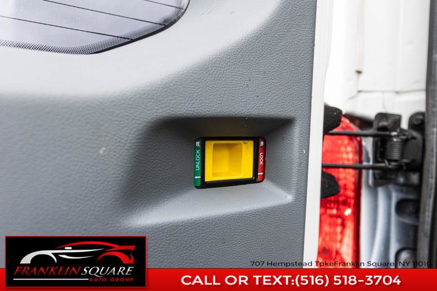 Used 2017 Ford Transit 350 XL image 41