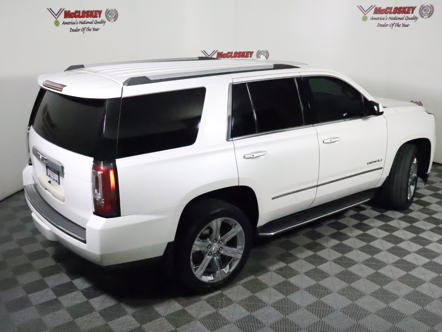 Used 2019 GMC Yukon Denali AWD/4WD image 4