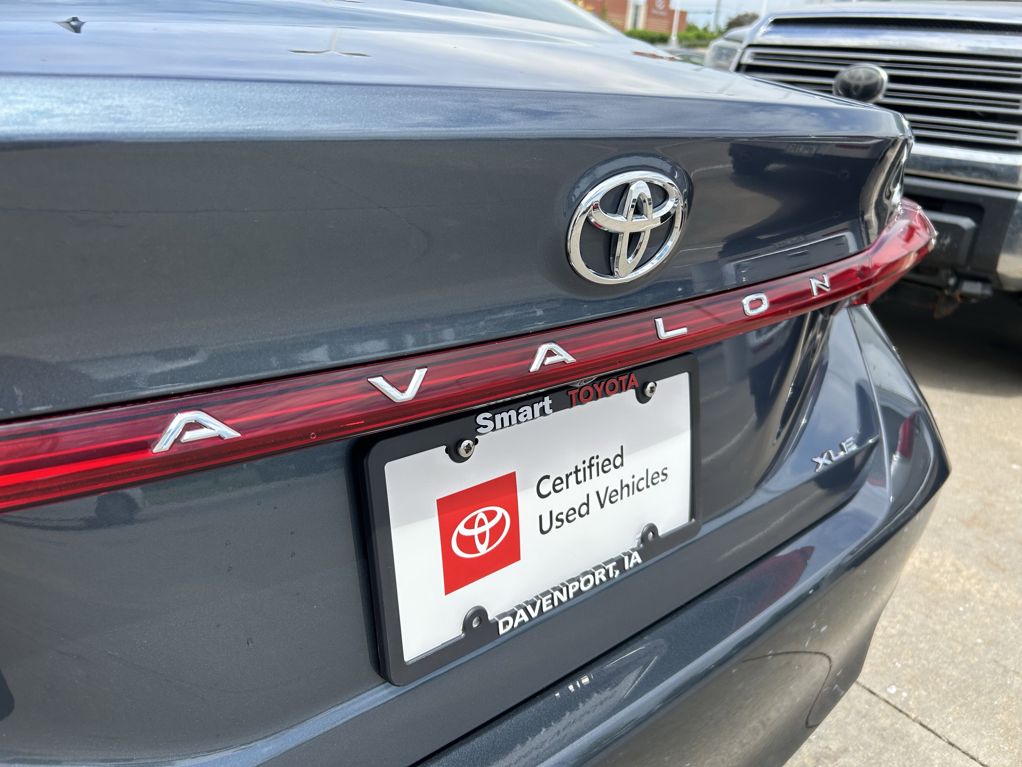 Certified 2019 Toyota Avalon XLE w/ Moonroof Package FWD image 7