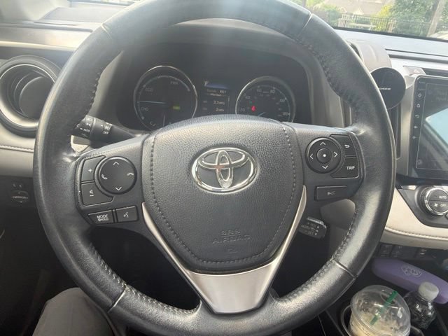 Used 2018 Toyota RAV4 Limited w/ Advanced Technology Package AWD/4WD image 16