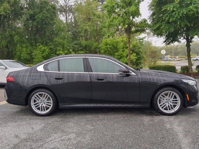 New 2025 BMW 530i w/ Premium Package image 4