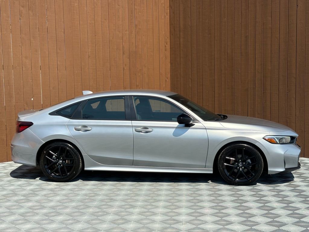 Used 2025 Honda Civic Sport image 12