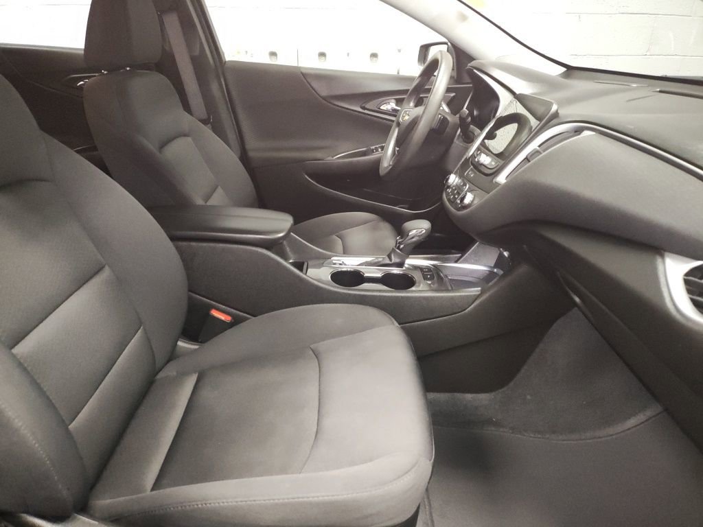 Used 2024 Chevrolet Malibu LT image 7