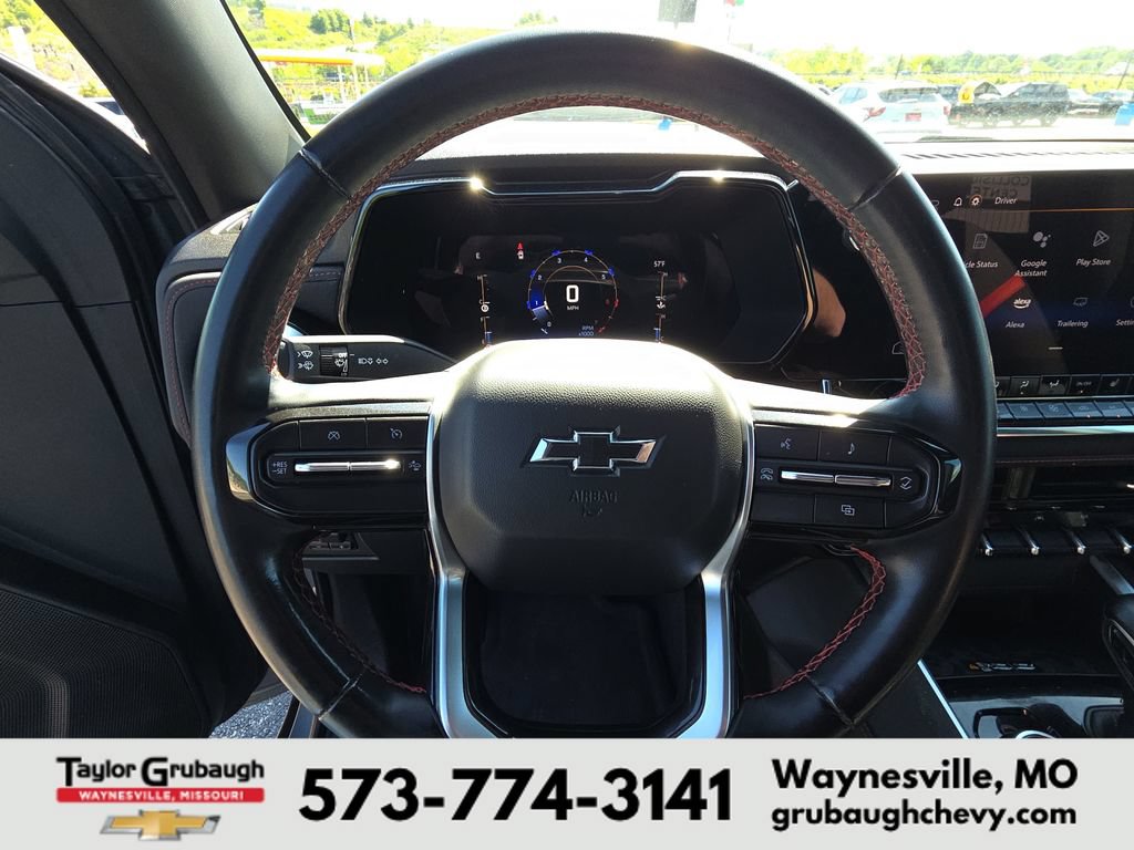 Used 2023 Chevrolet Colorado Z71 w/ Z71 Convenience Package 2 AWD/4WD image 18
