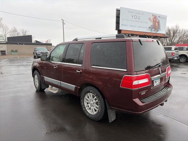 Used 2010 Lincoln Navigator 4WD image 6