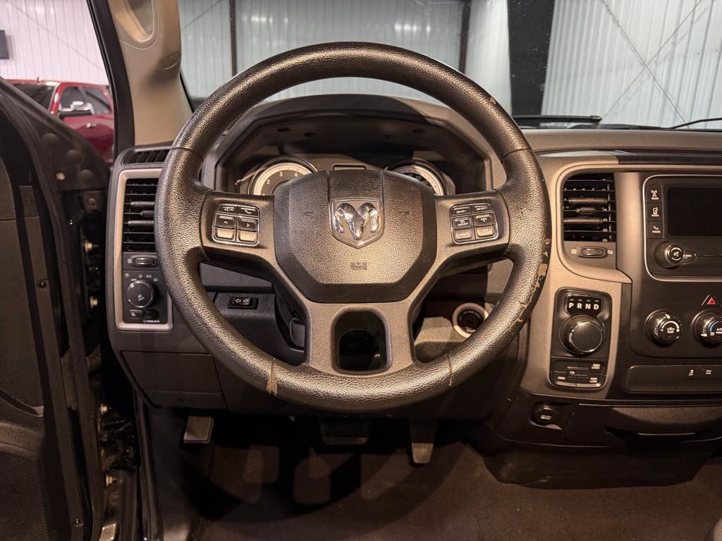 Used 2014 RAM 1500 Express AWD/4WD image 33